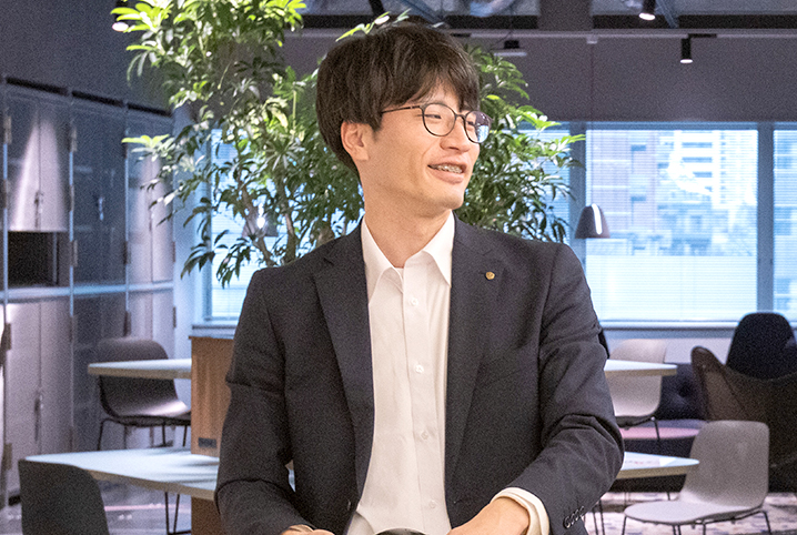 インタビュー